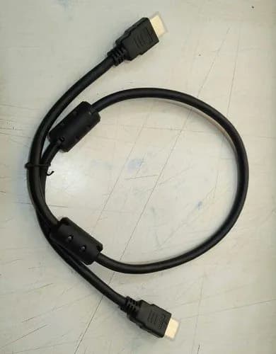 Черный кабель HDMI