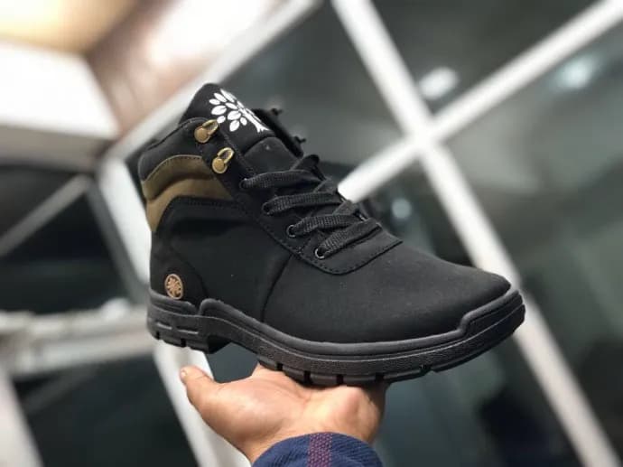 Мужская обувь